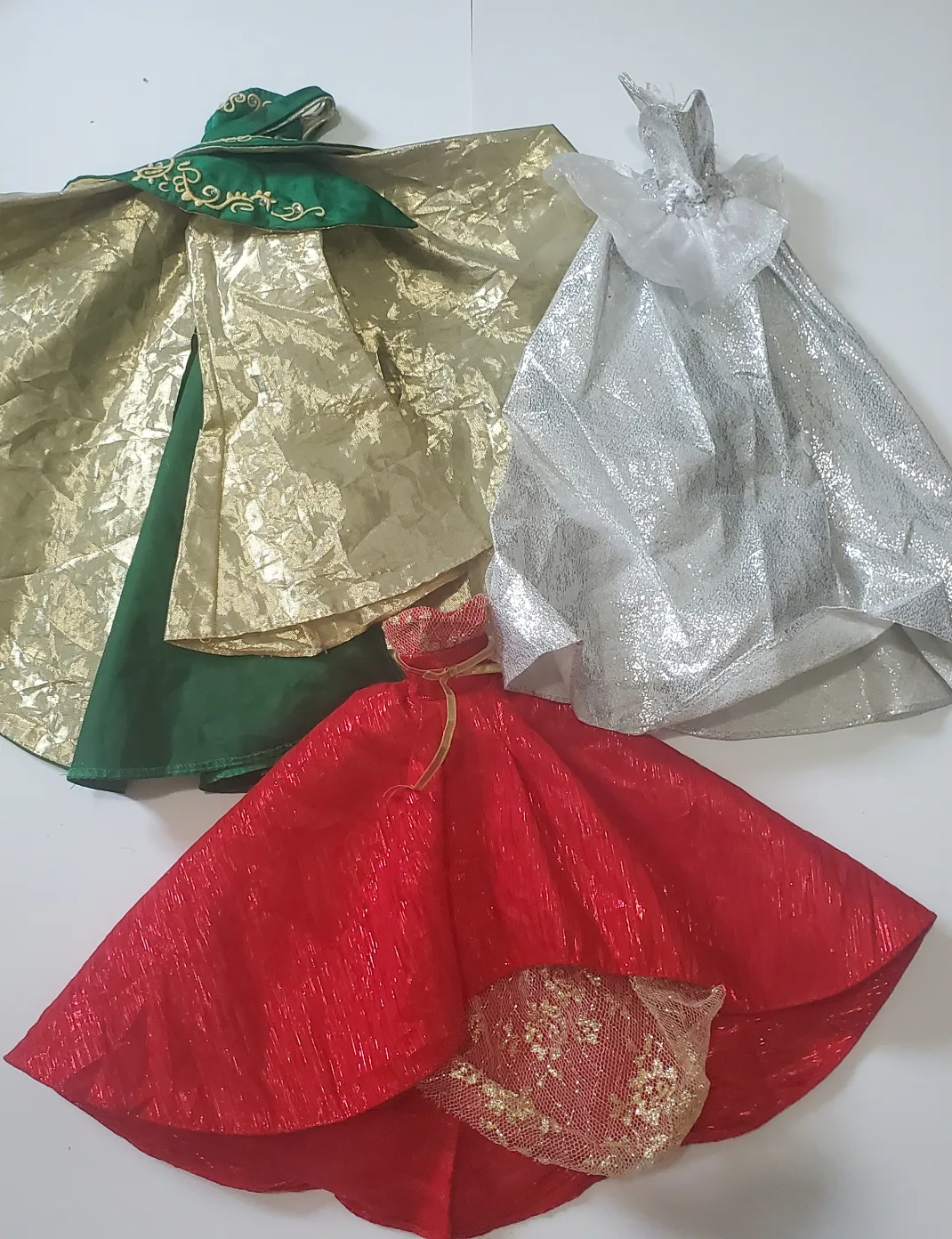 Barbie Doll Holiday Dresses Set thumbnail