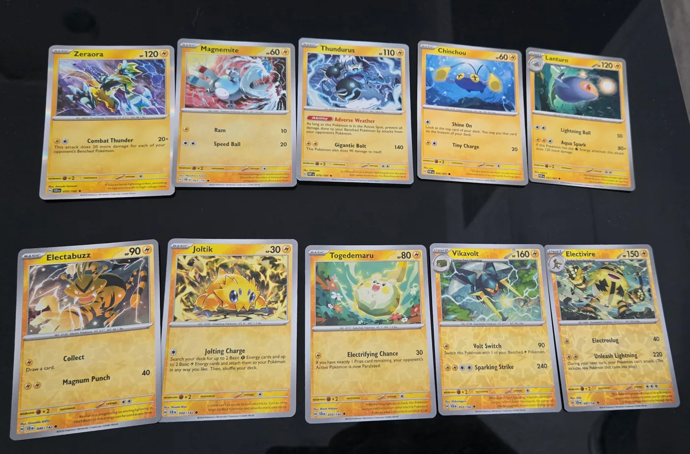 Pokemon Trading Cards - Lot of Assorted Cards image indicator(5)