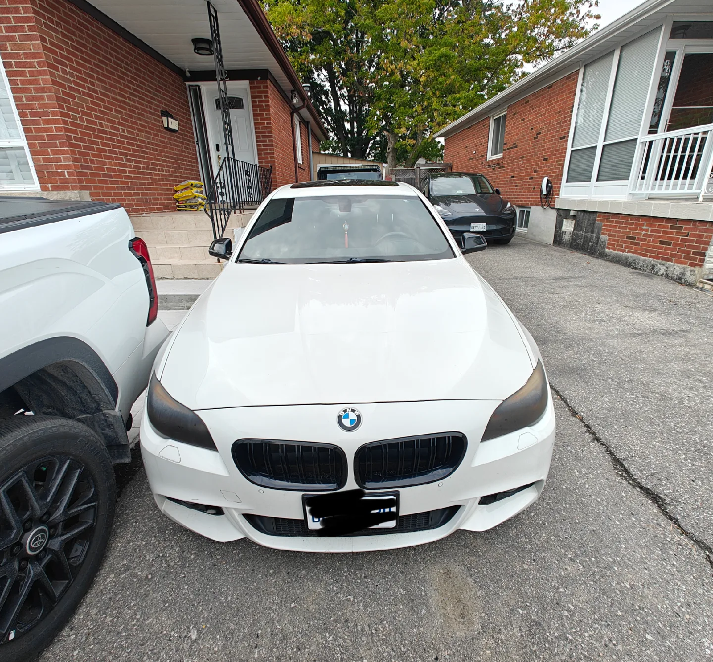 2016 BMW 5 Series  AWD Automatic 528i xDrive image indicator(2)