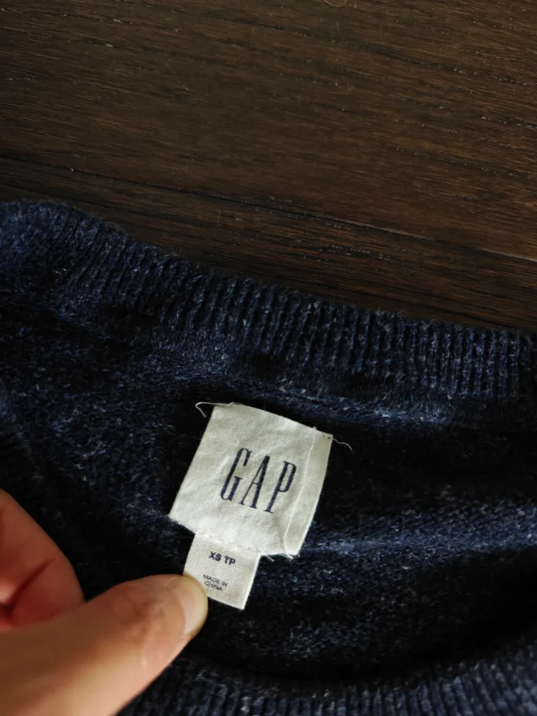 GAP Blue Sweater - Men's Size XS image indicator(2)