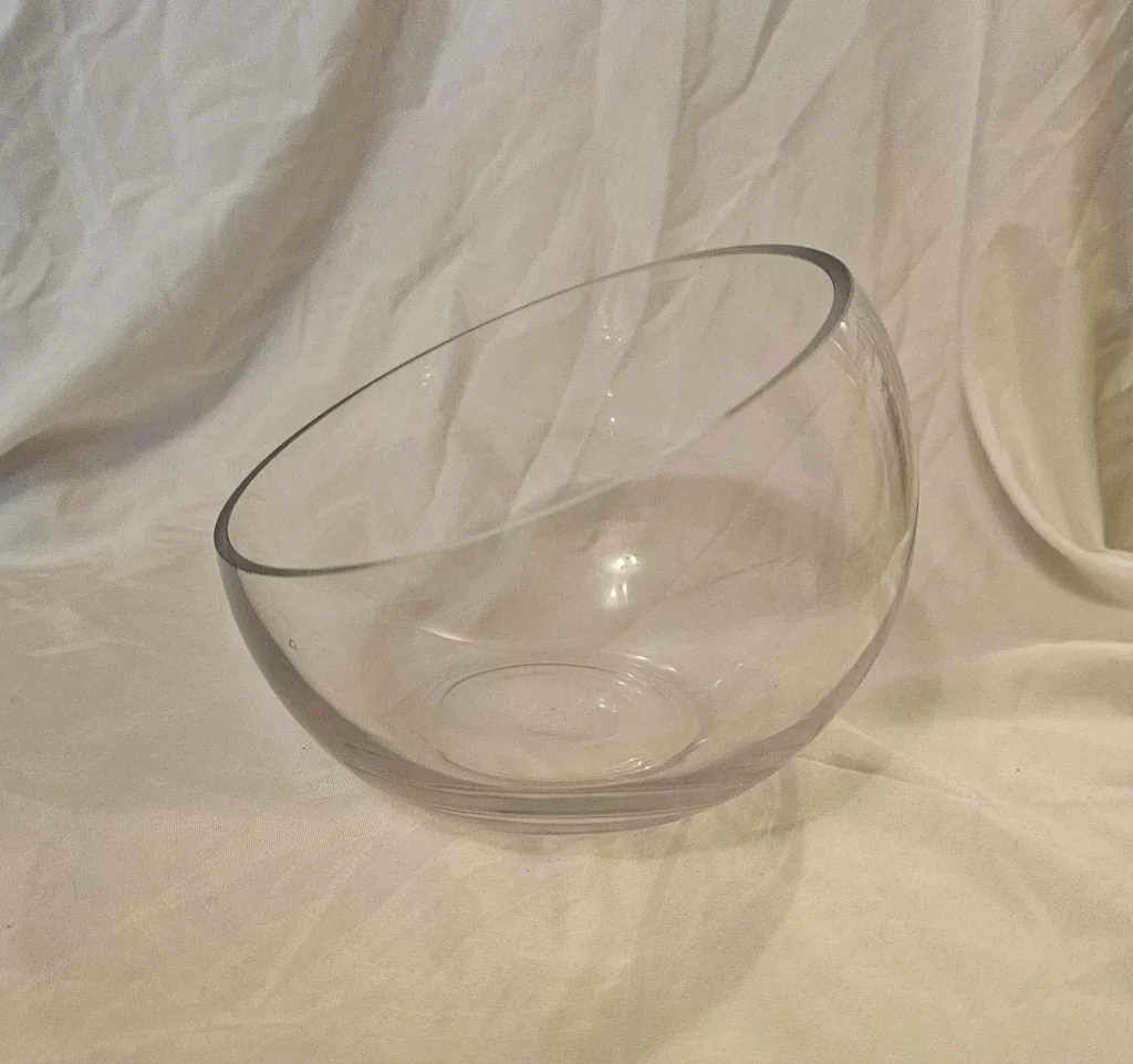 Small Tilted Glass Bowl Vase image indicator(3)
