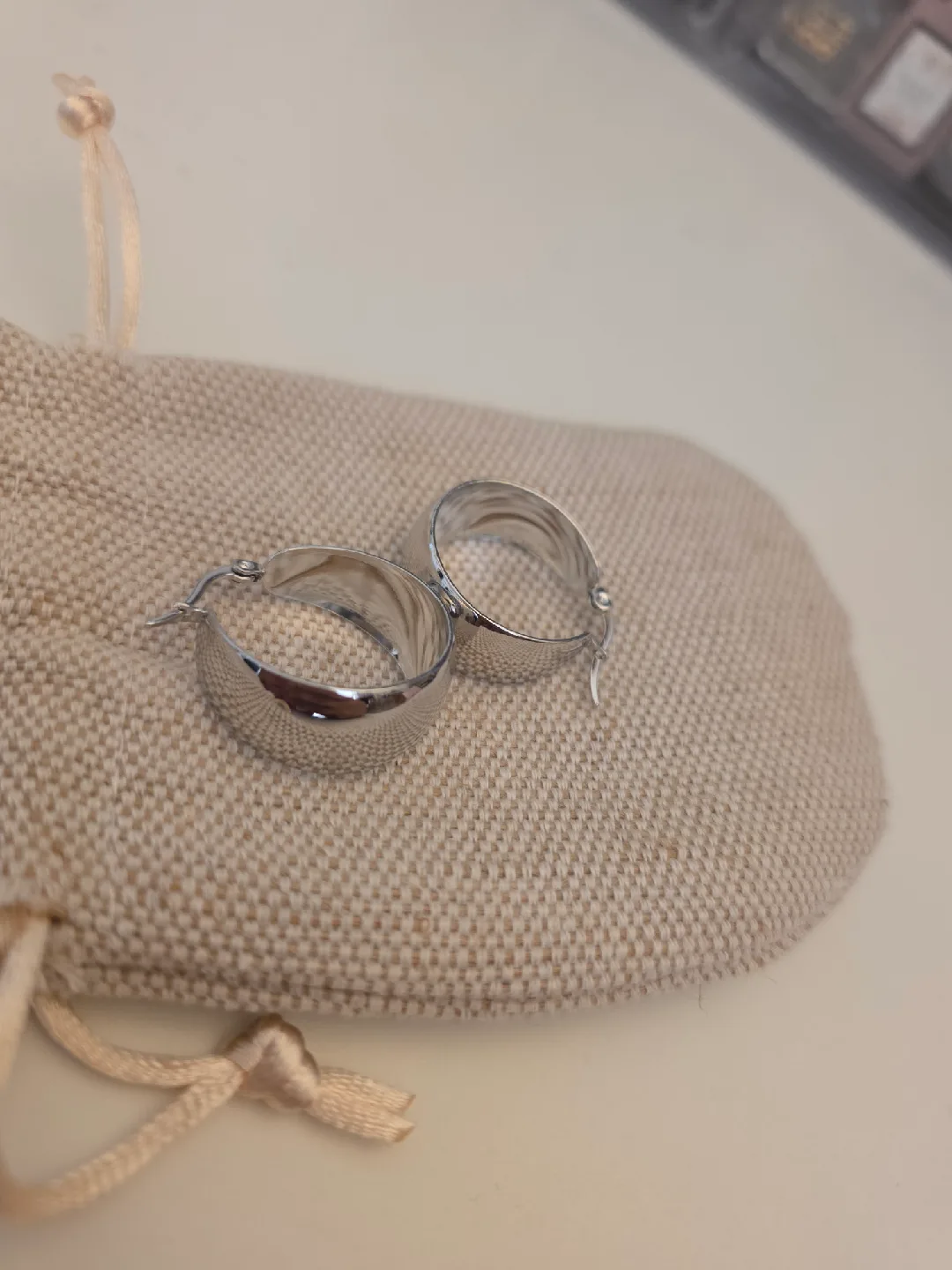 New Silver Hoop Earrings image indicator(2)