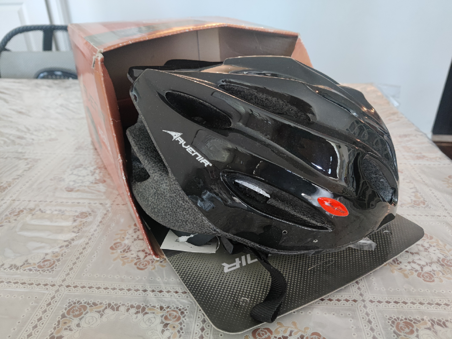 brand new Avenir Avenue Bicycle Helmet - Black - photo 4
