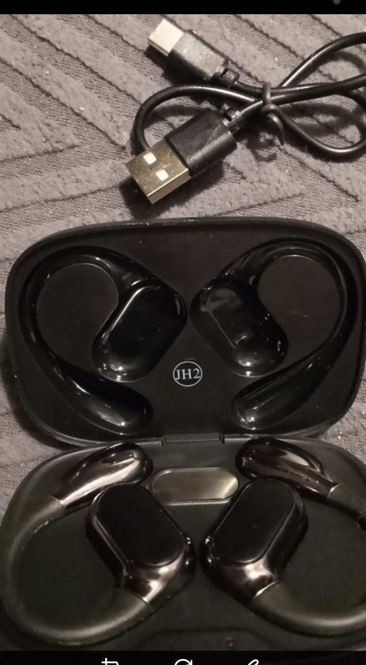🥕*NEW* JH2 Wireless Earbuds with Charging Case🥕 - photo 2