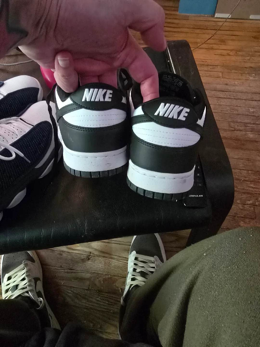 Nike Dunk Low Panda Shoes and Jordons thumbnail
