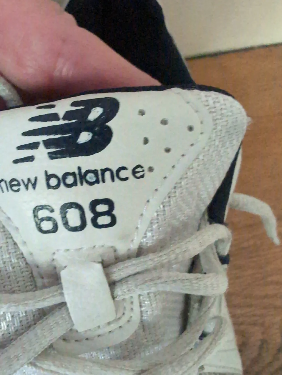 New Balance 608 White Sneakers - US 7 image indicator(4)