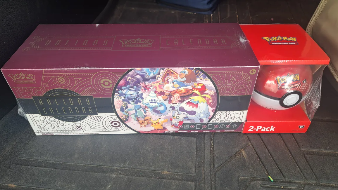 Pokémon Holiday Calendar + Poké Ball 2-Pack thumbnail