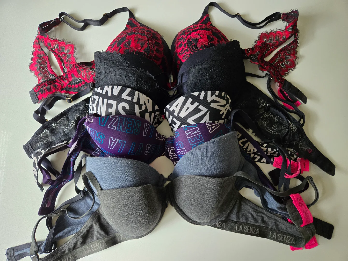La Senza Bra Lot thumbnail