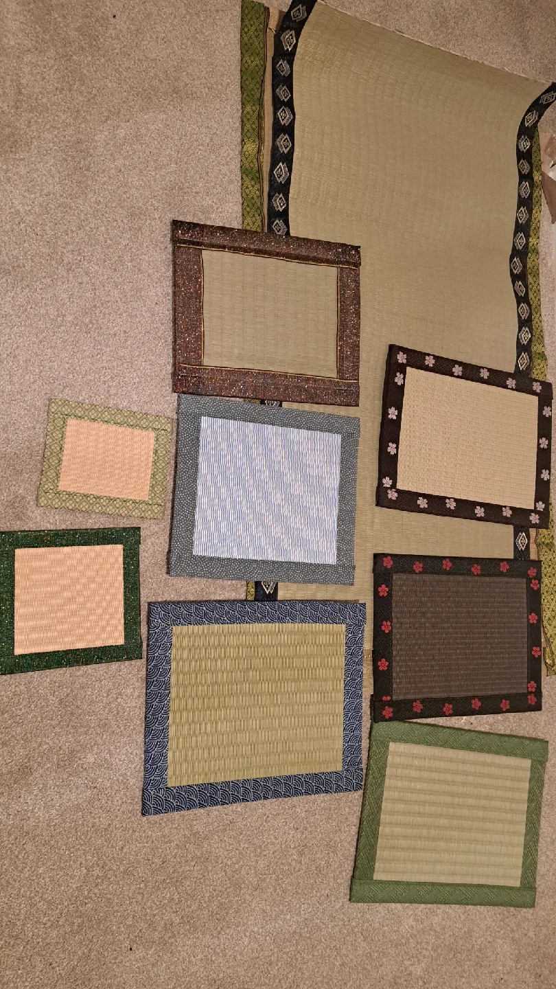 Assorted 10 mini Tatami Mats - Japanese Flooring thumbnail