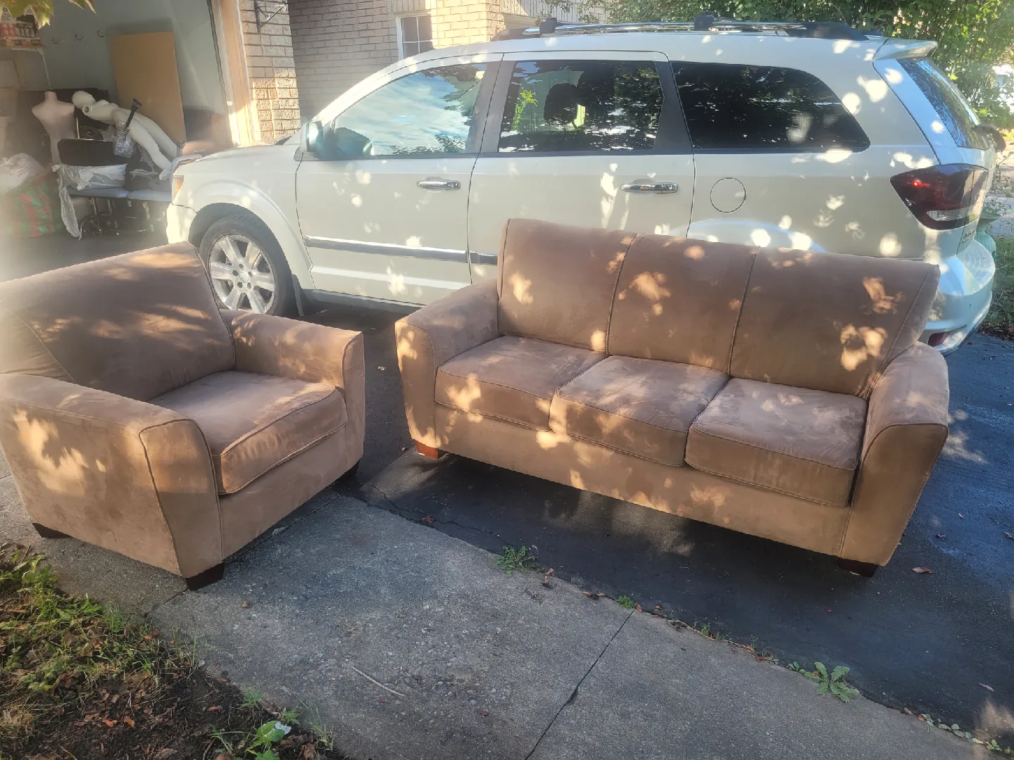 Sofa and Armchair Set - Taupe Colour image indicator(3)