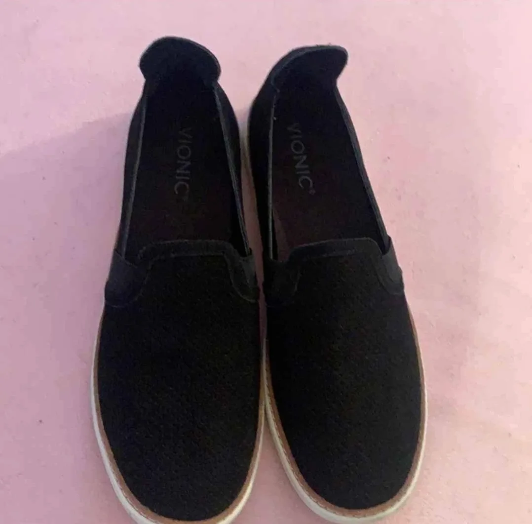 Vionic Malina Slip-On Shoes - Black, Size 9 image indicator(2)