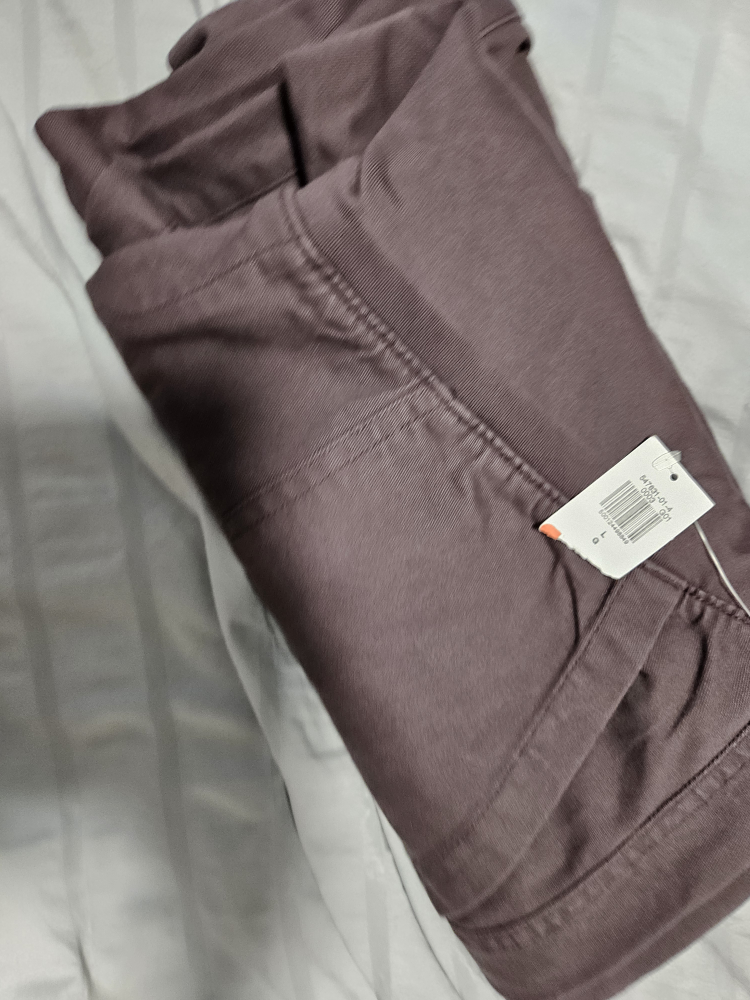 Old Navy Maternity Pants - Size L - photo 3