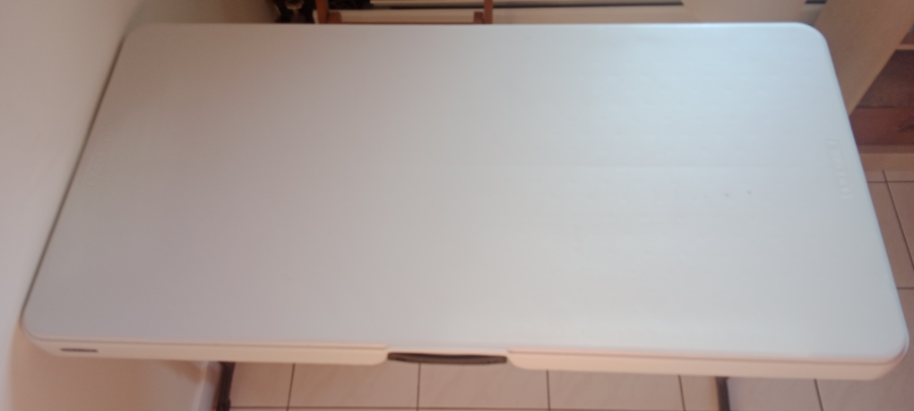 Lifetime White Foldable 4ft Table - photo 3