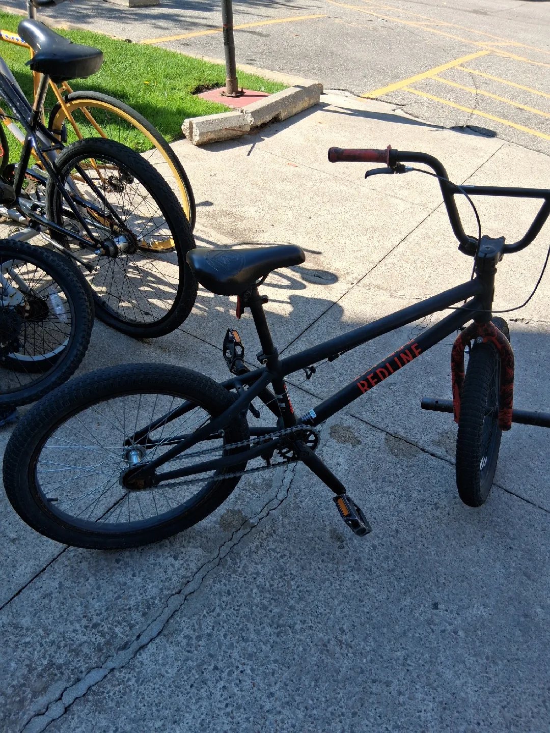 Redline BMX Bike - Black image indicator(2)
