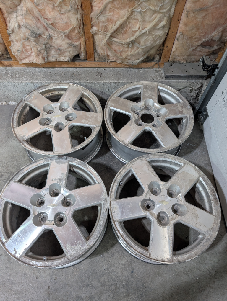 (4)-16 Inch Chevrolet Equinox Alloy Rims/TPMS Off 2007 Equinox