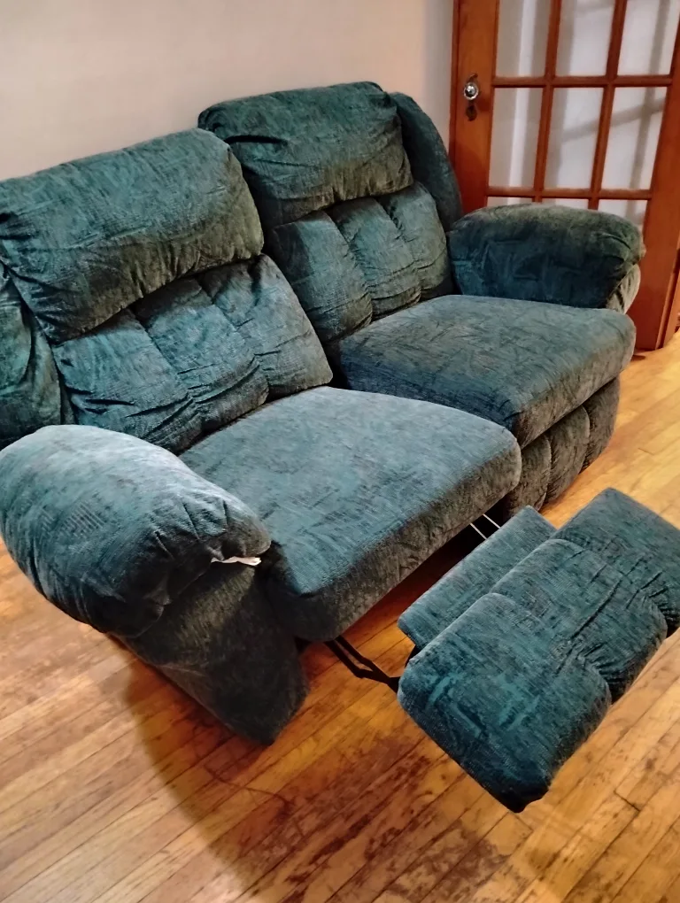 Reclining Loveseat - Teal Green image indicator(3)