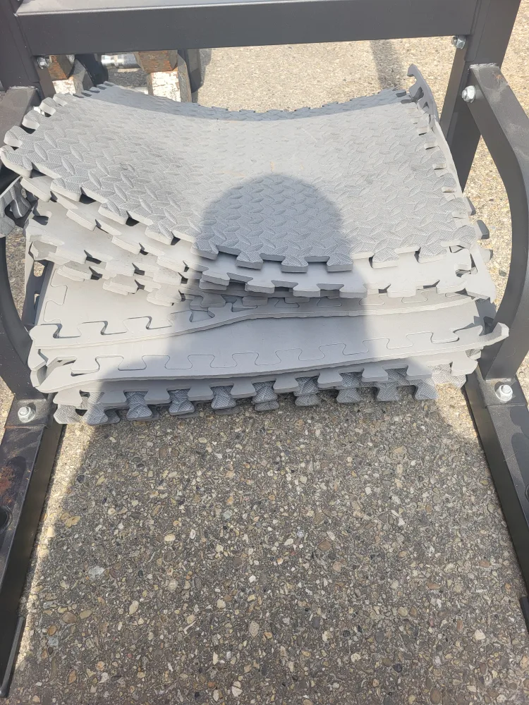 Grey Interlocking Foam Floor Mats thumbnail