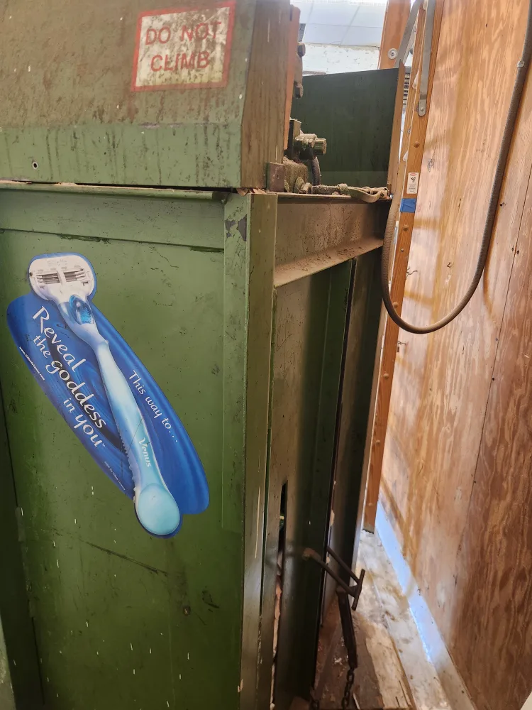 Used Philadelphia Tramrail Baling Machine Co. image indicator(7)