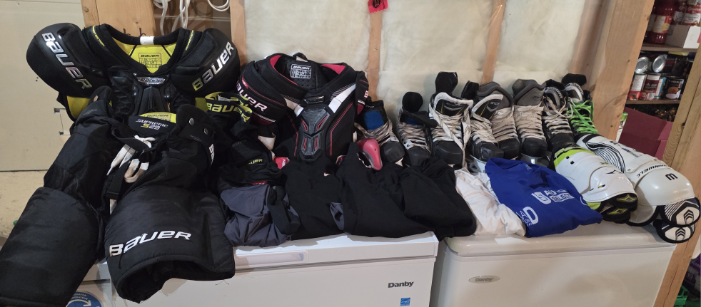 Various Bauer Supreme  Hockey Gears - photo 2