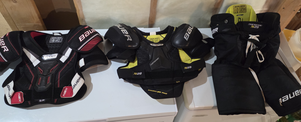 Various Bauer Supreme  Hockey Gears - photo 4