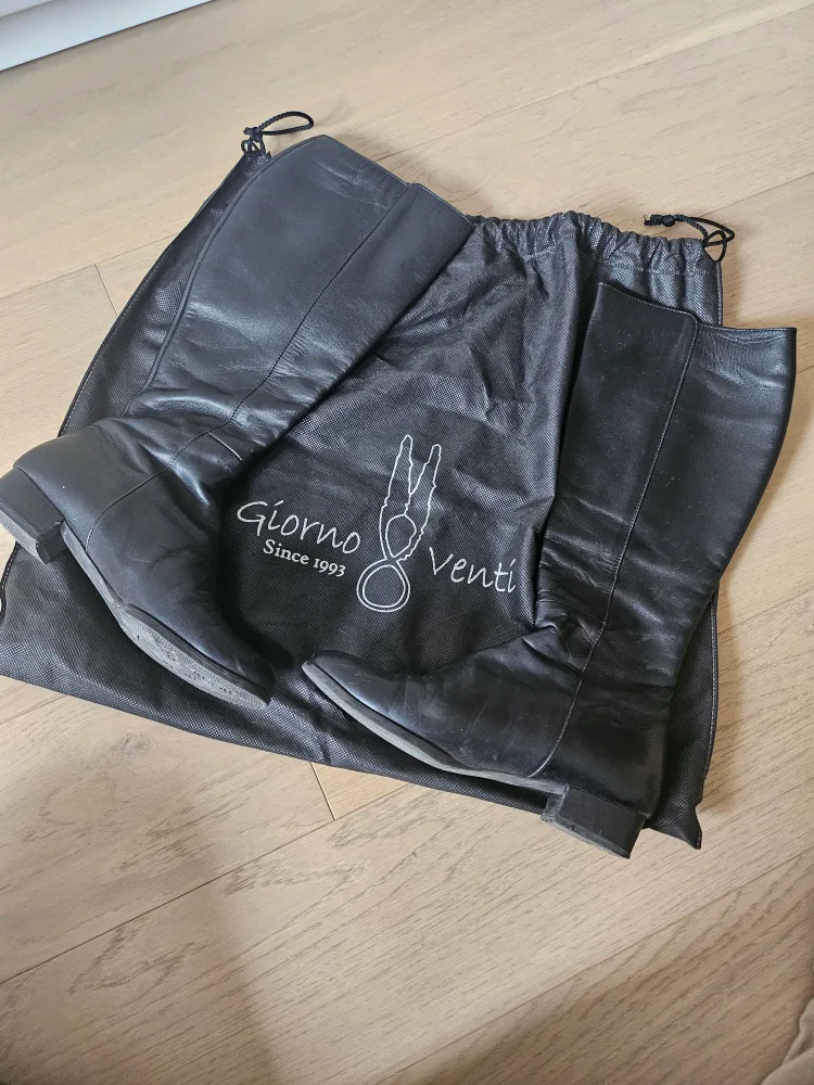 Giorno Venti Black Leather Knee High Boots thumbnail