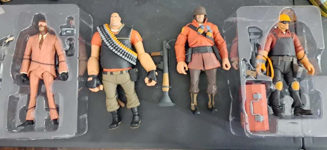 Team Fortress 2 Red Team NECA figures image indicator(2)