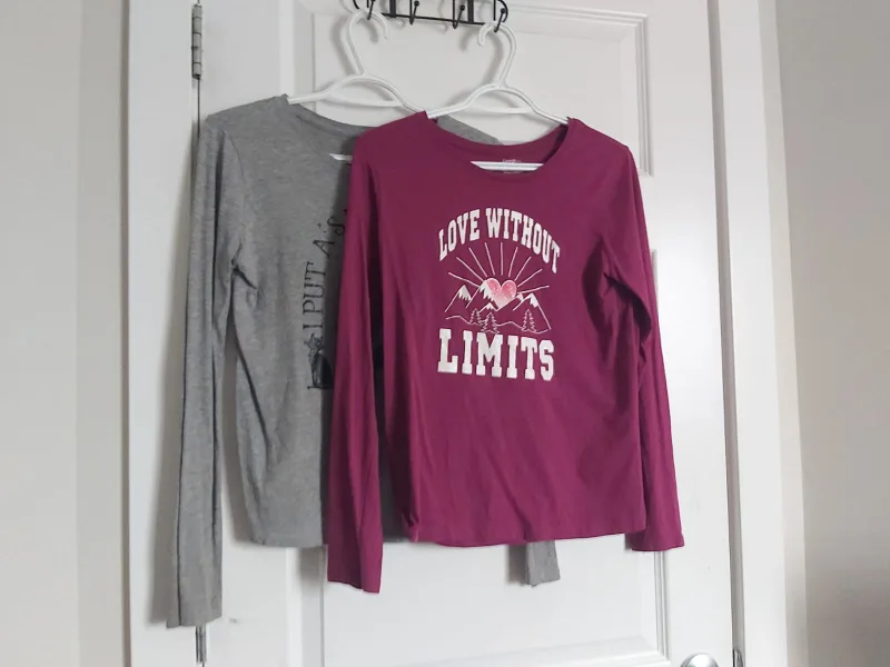 Kids Long Sleeve Shirts - Size S thumbnail