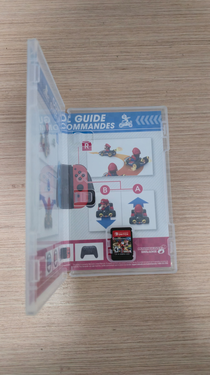 Mario Kart 8 Deluxe - Nintendo Switch Game - photo 2