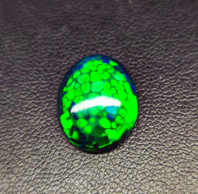Superb 4.80 ct Dragon's Egg/Honeycomb Opal thumbnail
