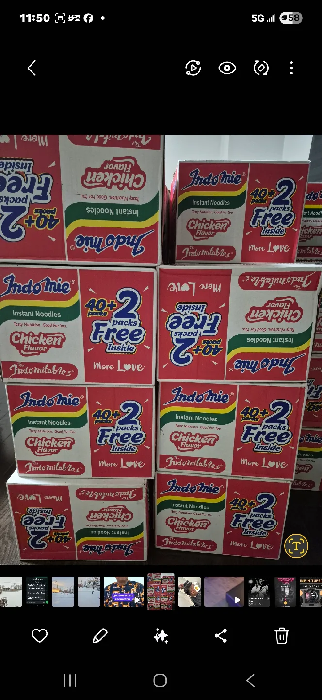 Indomie Chicken Flavour Instant Noodles (40+2 Packs) thumbnail