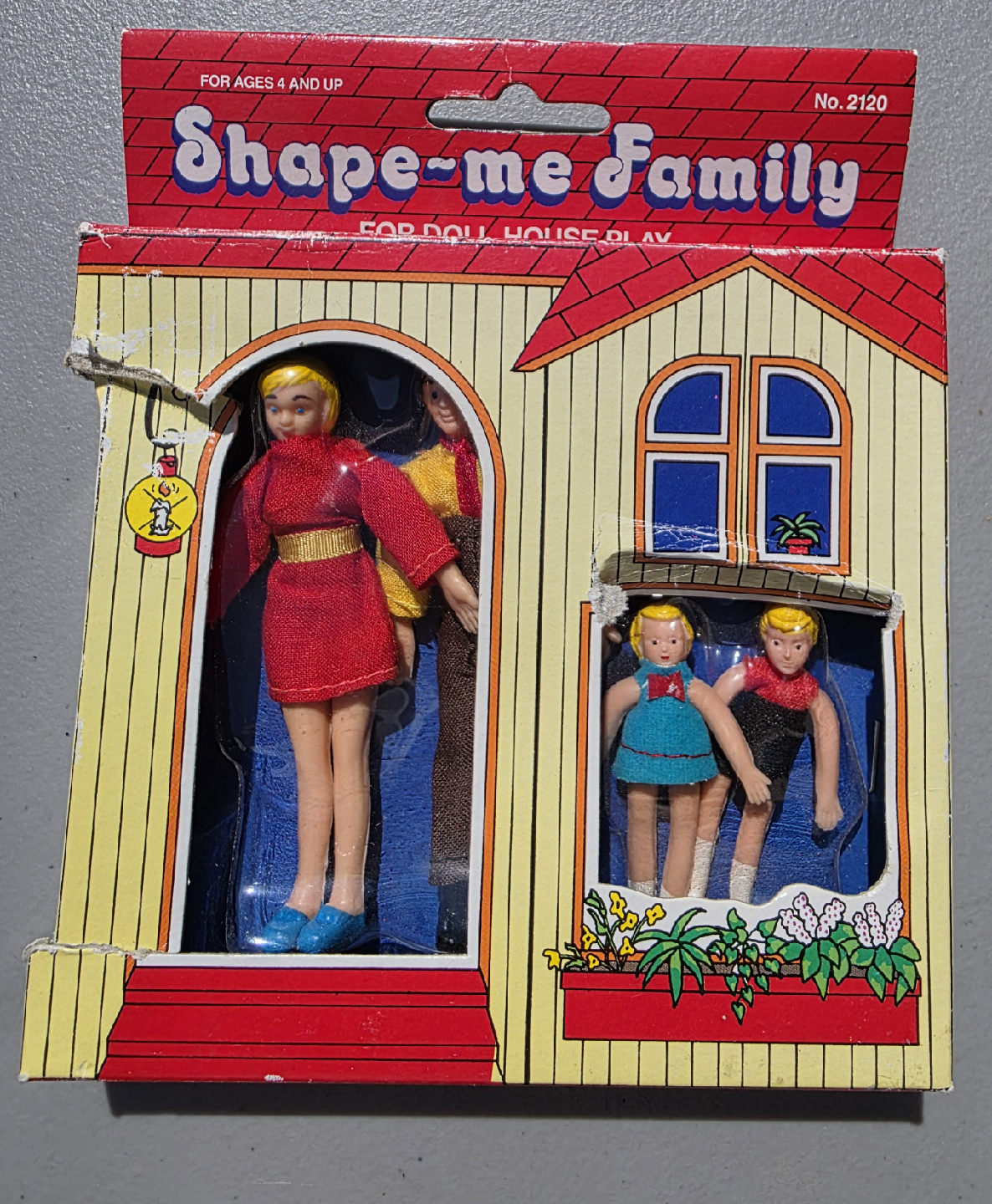 Shape-me Family Dollhouse Figures
