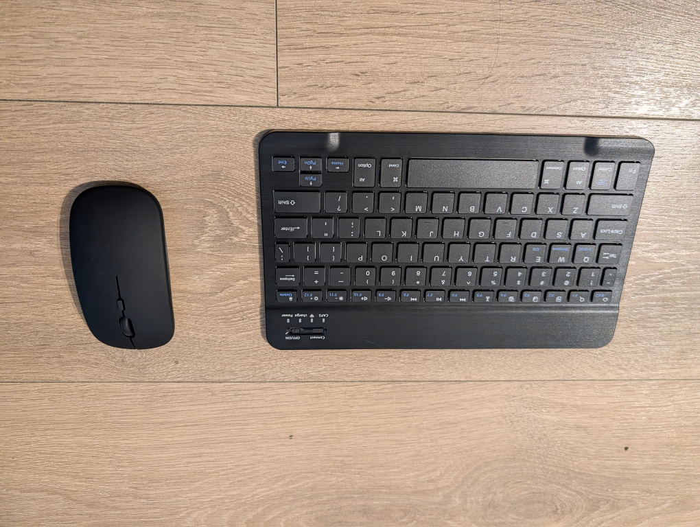 iPad/tablet Bluetooth Keyboard and Mouse Combo