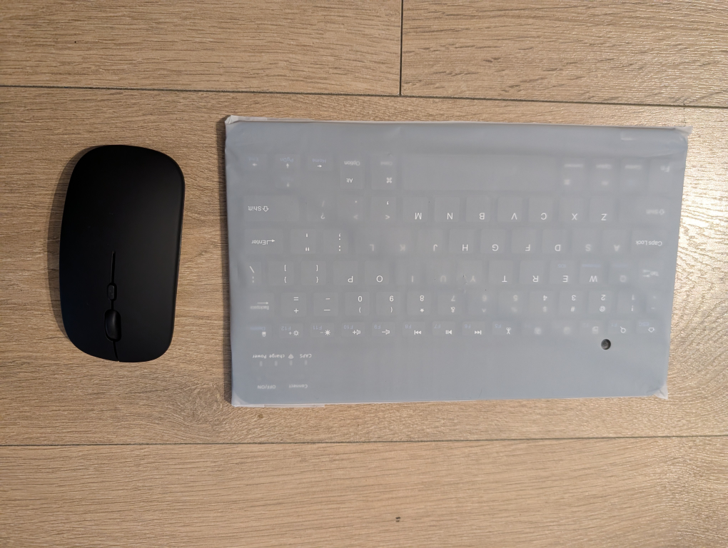 iPad/tablet Bluetooth Keyboard and Mouse Combo - photo 2