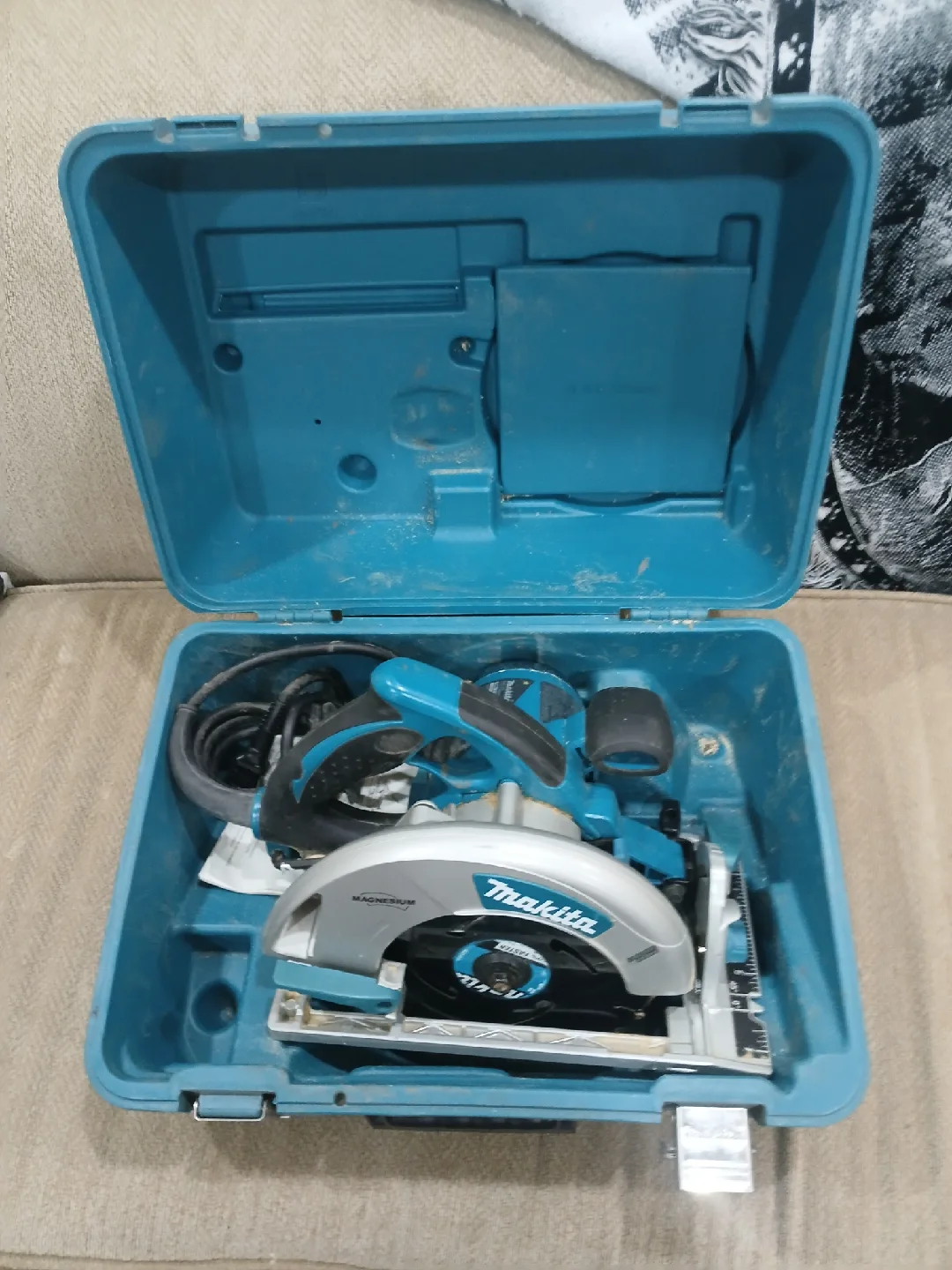Makita Circular Saw with Case