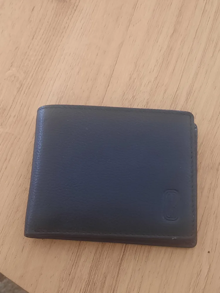 Black Leather Wallet pick up only image indicator(2)