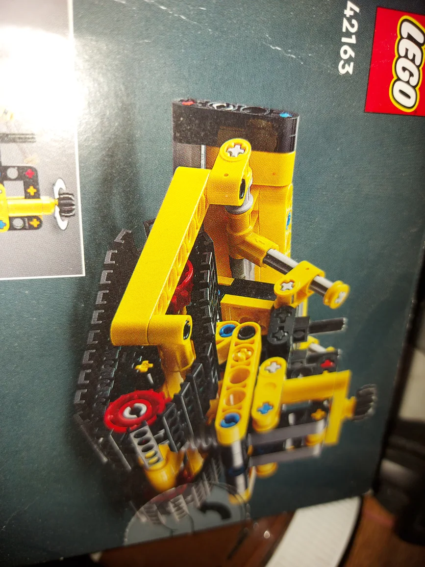 Lego Technic 42163 Heavy-Duty Bulldozer - New! image indicator(2)