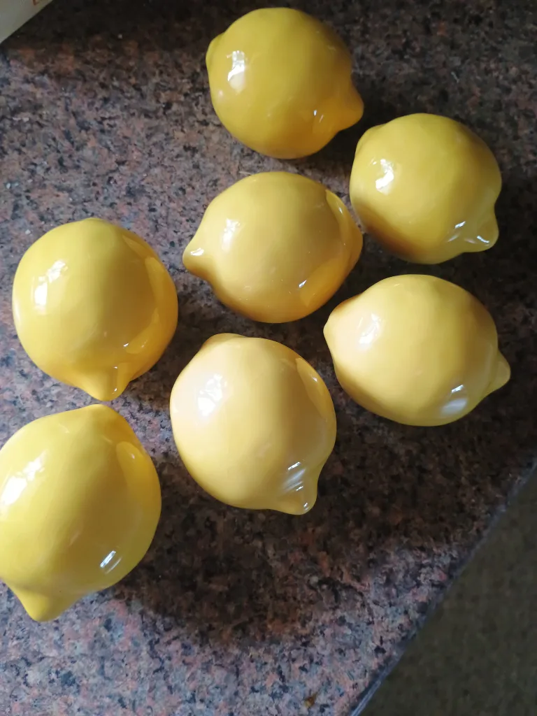 Ceramic Lemon Decorations (Set of 7) thumbnail