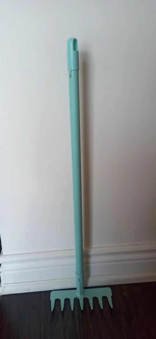 Kids' Garden metal Rake - Light Blue - 28 inches image indicator(2)