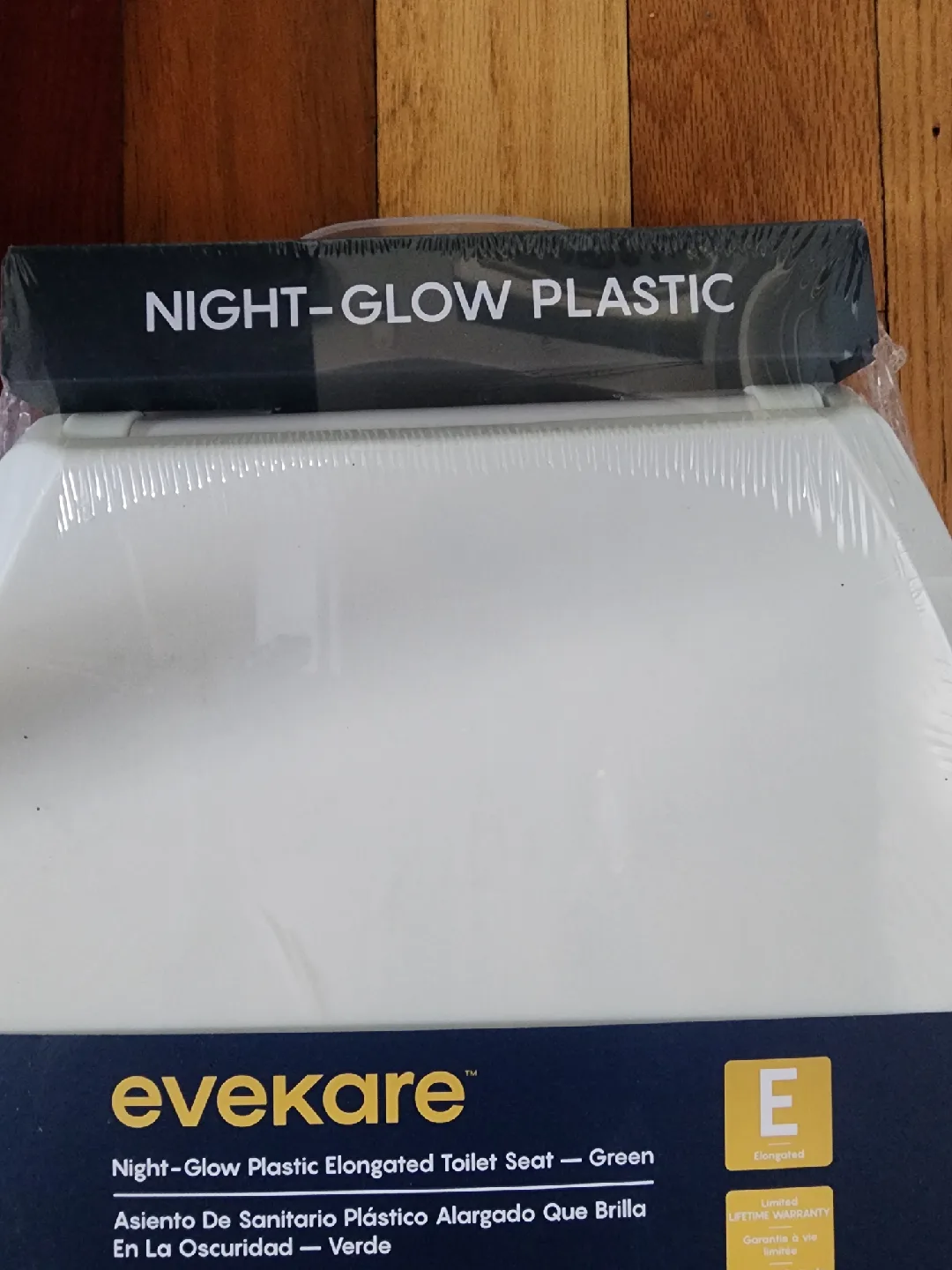 2 Elongated Evekare Green Night-Glow Toilet Seat image indicator(6)