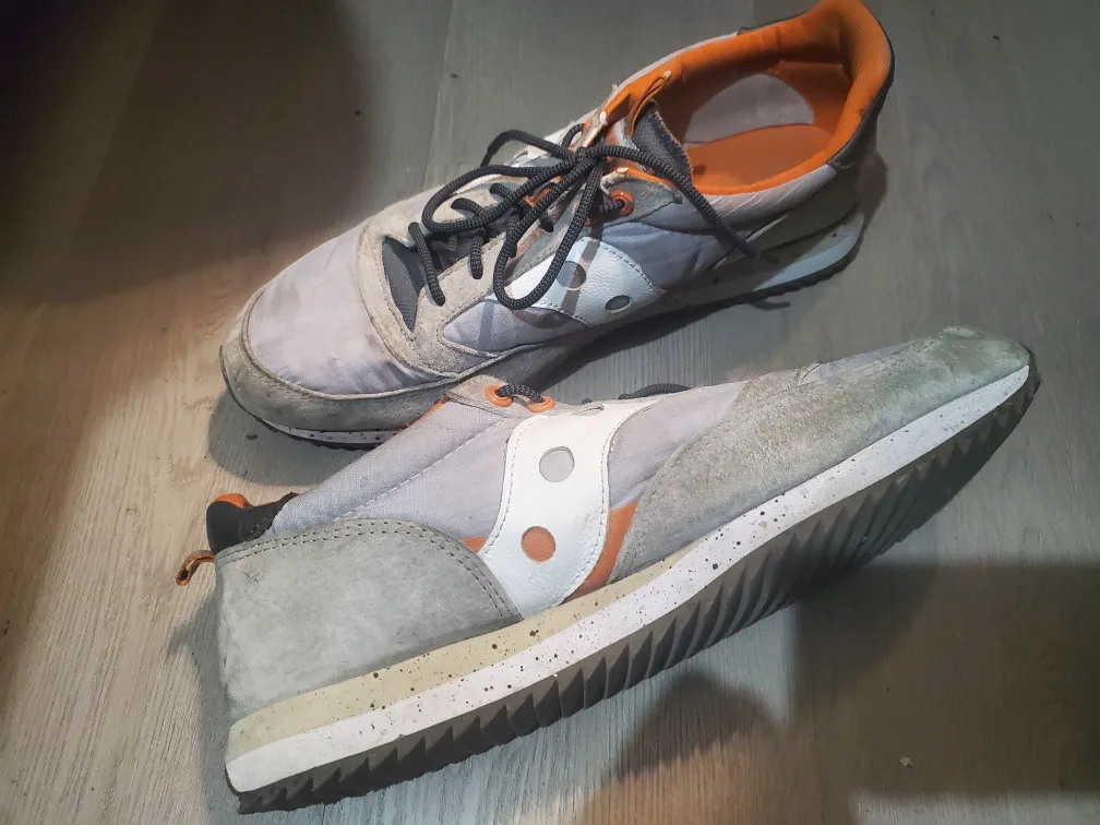 SIZE 14 - Saucony Grey/Orange (& White) Sneakers image indicator(4)