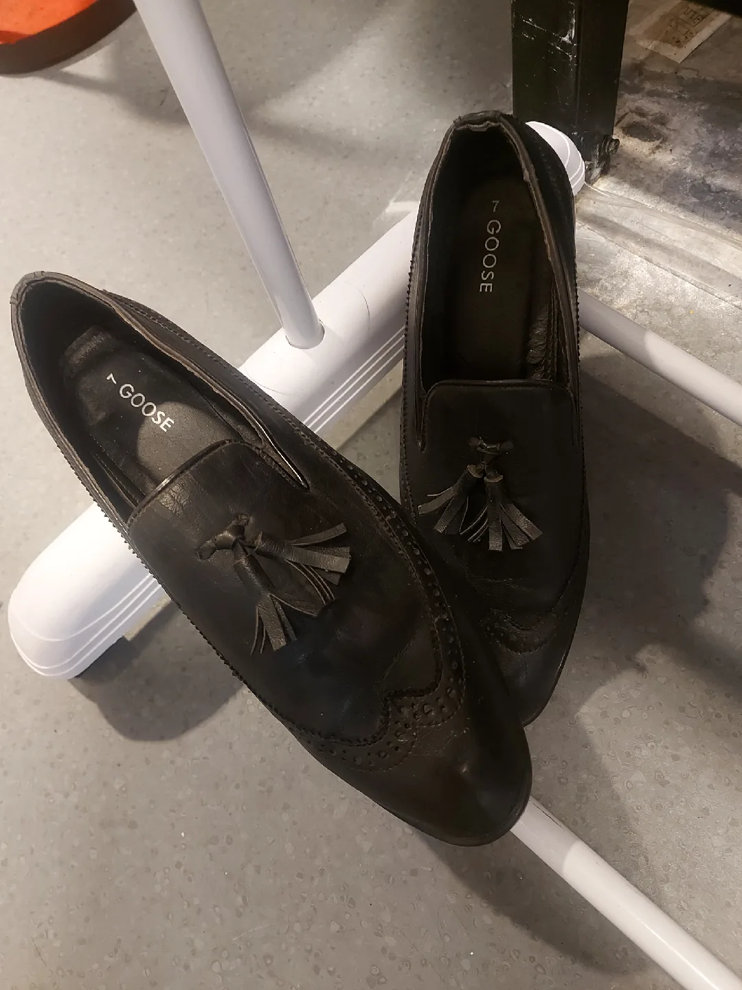 ***MEN'S LEATHER LOAFERS*** image indicator(3)