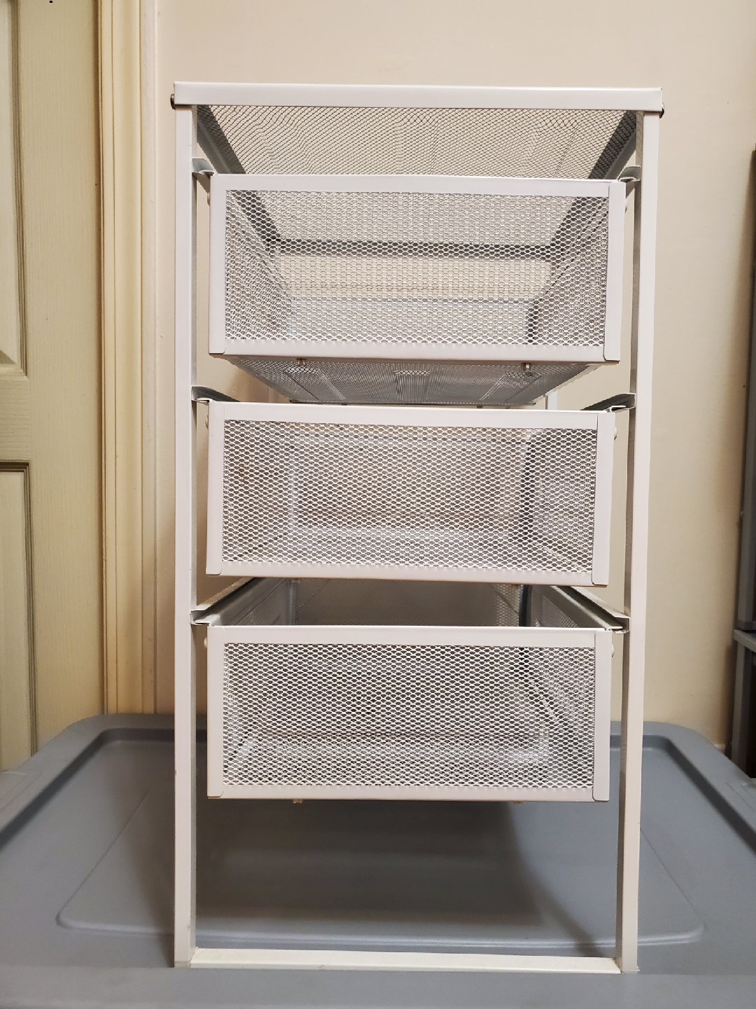 White Metal Mesh 3-Drawer Rolling Cart