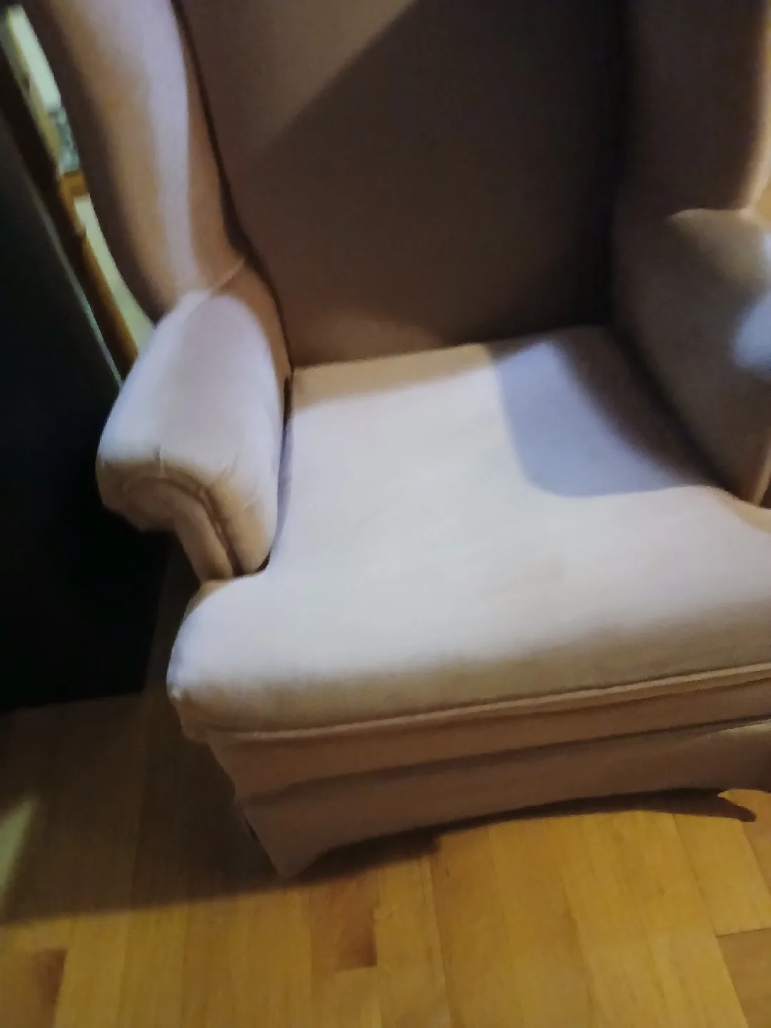 Wingback Armchair -Dusty Rose image indicator(2)