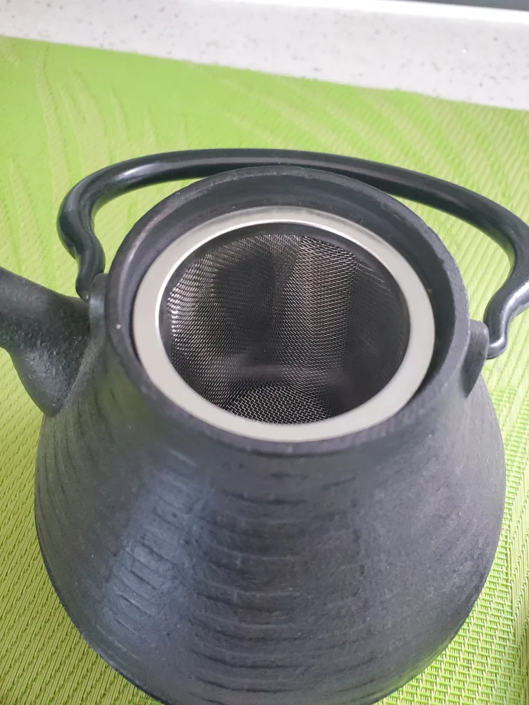 Cast Iron Tea Kettle image indicator(2)