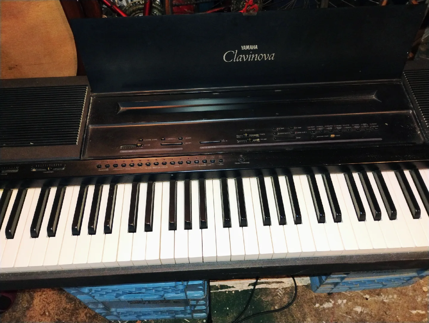 vintage musical instruments image indicator(2)