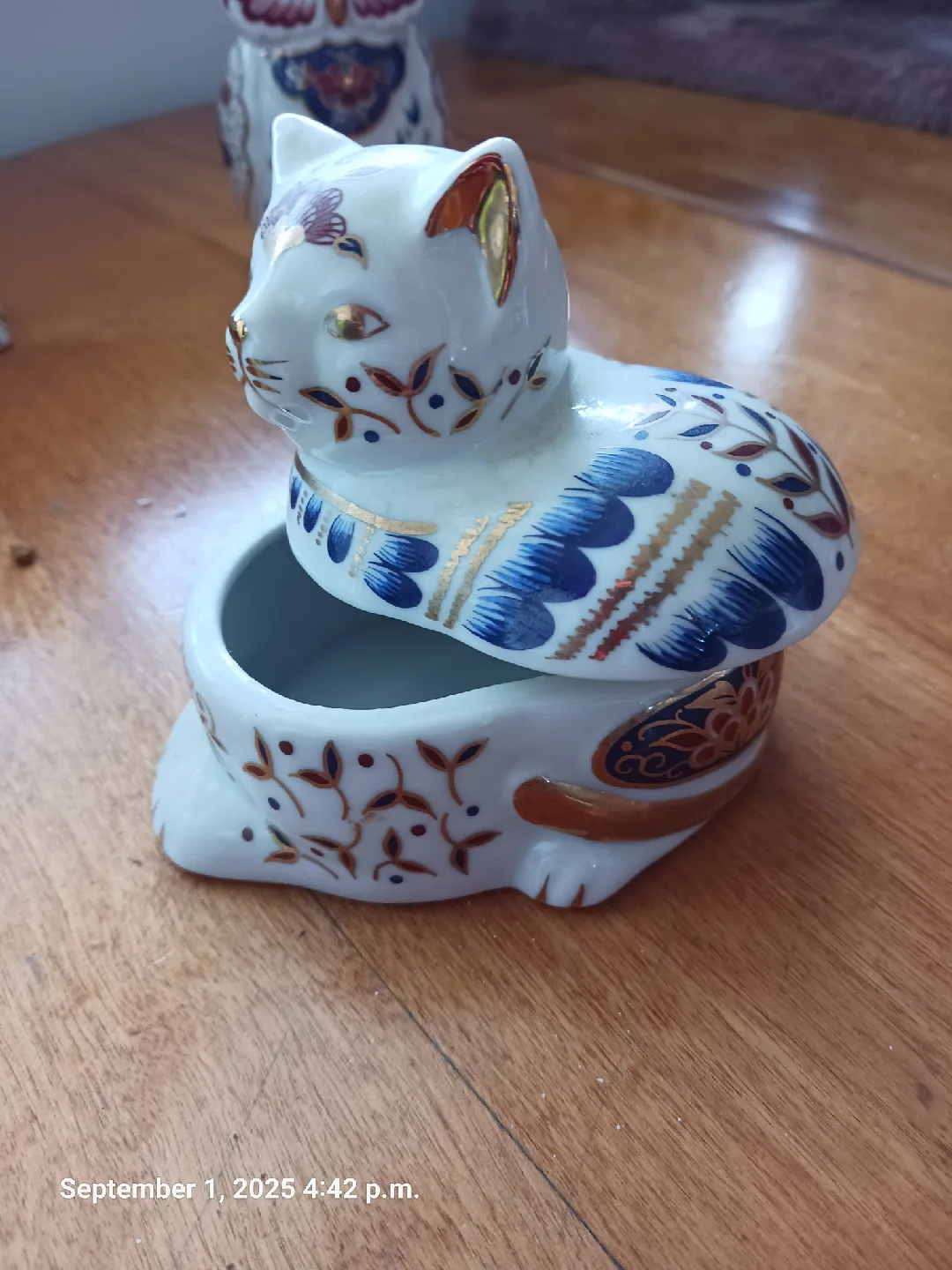 Vintage Porcelain Figurines - Made in Japan image indicator(6)