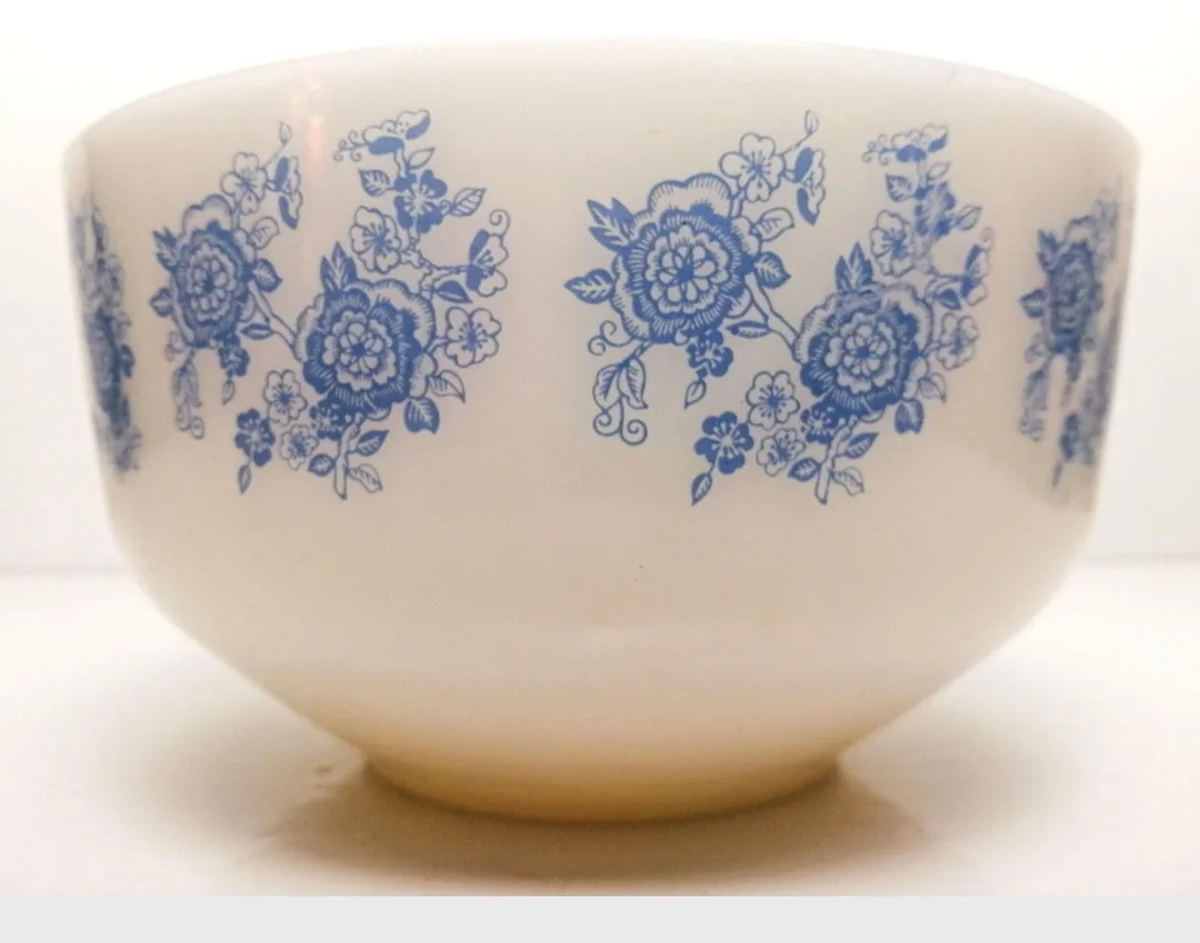 Federal Milk Glass ~ Blue Roses ~ 2 1/2 Quart image indicator(8)