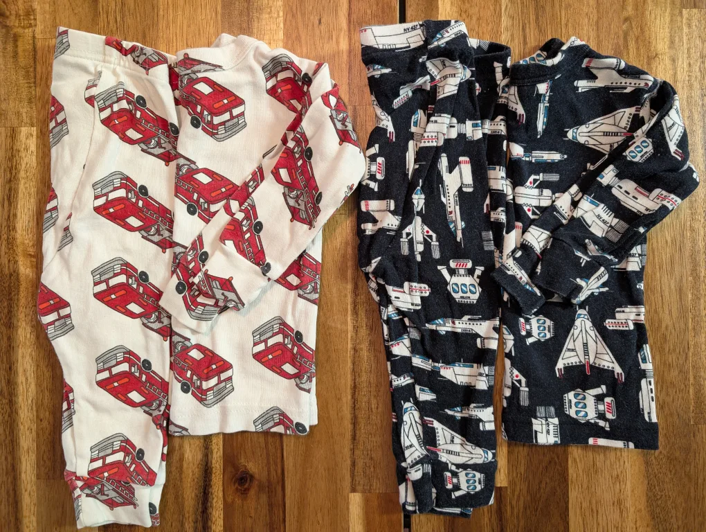 6-12 months Baby Gap Pajamas thumbnail