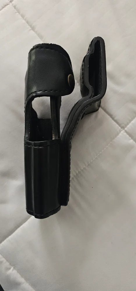 Safariland Glock 19 Holster image indicator(2)