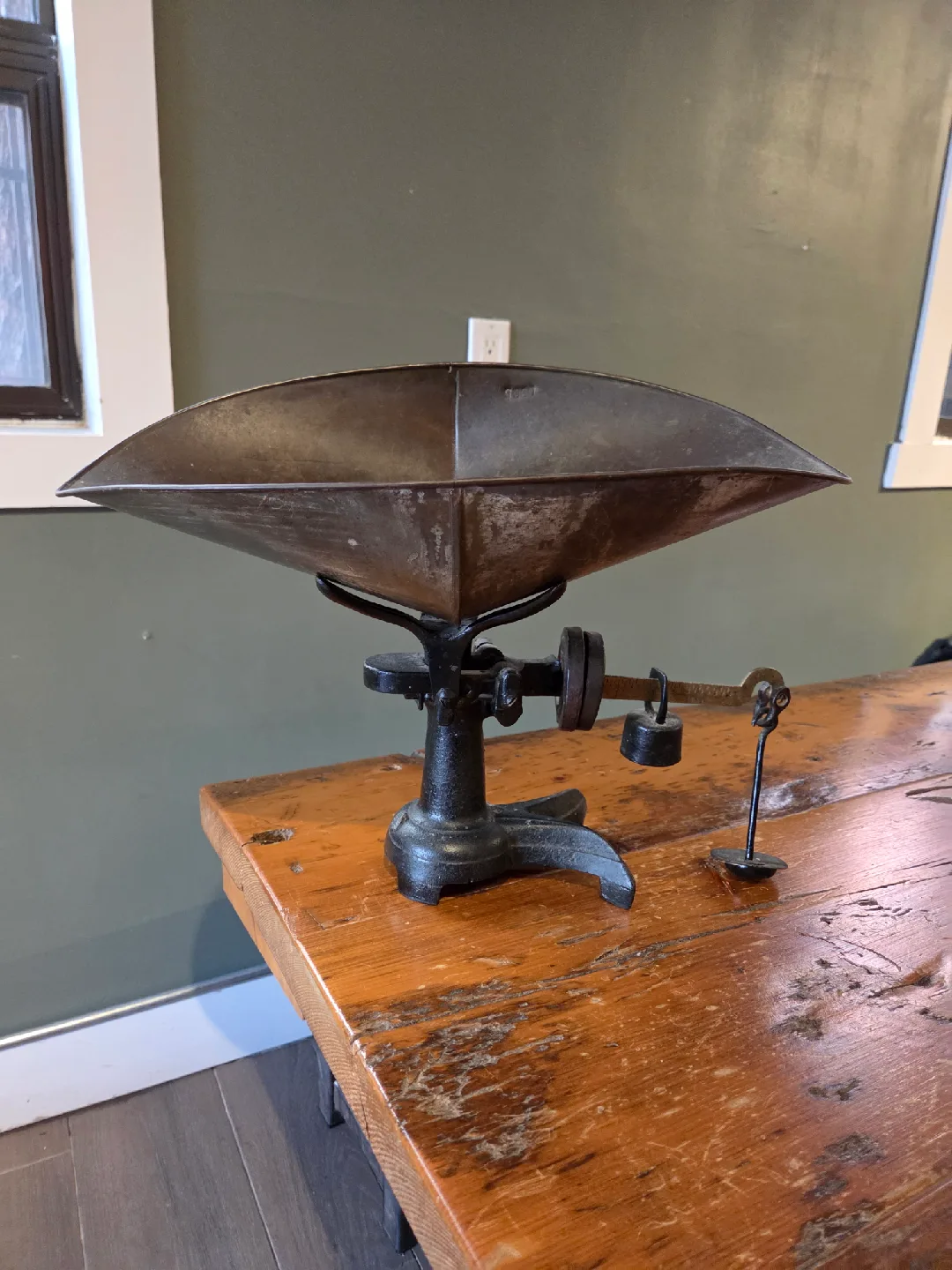 Antique Black Metal Balance Scale thumbnail